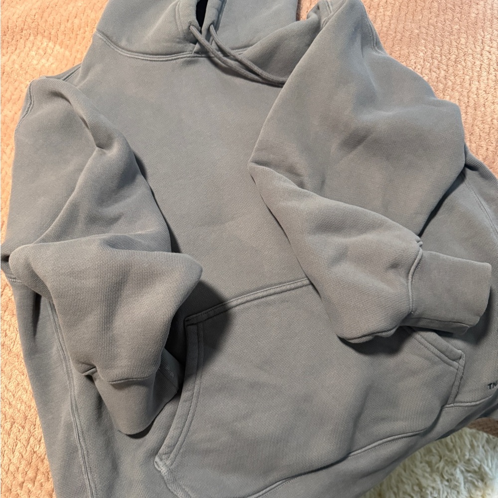 Like new. Very good condition TNA Gray/ Blue BUBBLE FLEECE Women's Hoodie - Picture 2 of 4